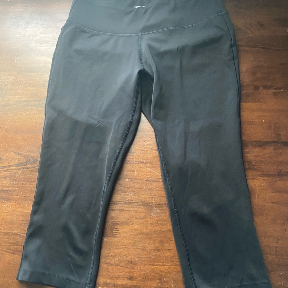 Black Cropped Leggings by New Balance
